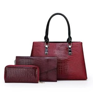 Elegant Red Crocodile Pattern Handbag Set